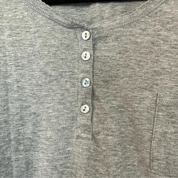 Cuddl Duds Women's Light Gray Long Sleeve Scoop Button Up Neck Top Size XXL GUC - Picture 3 of 7